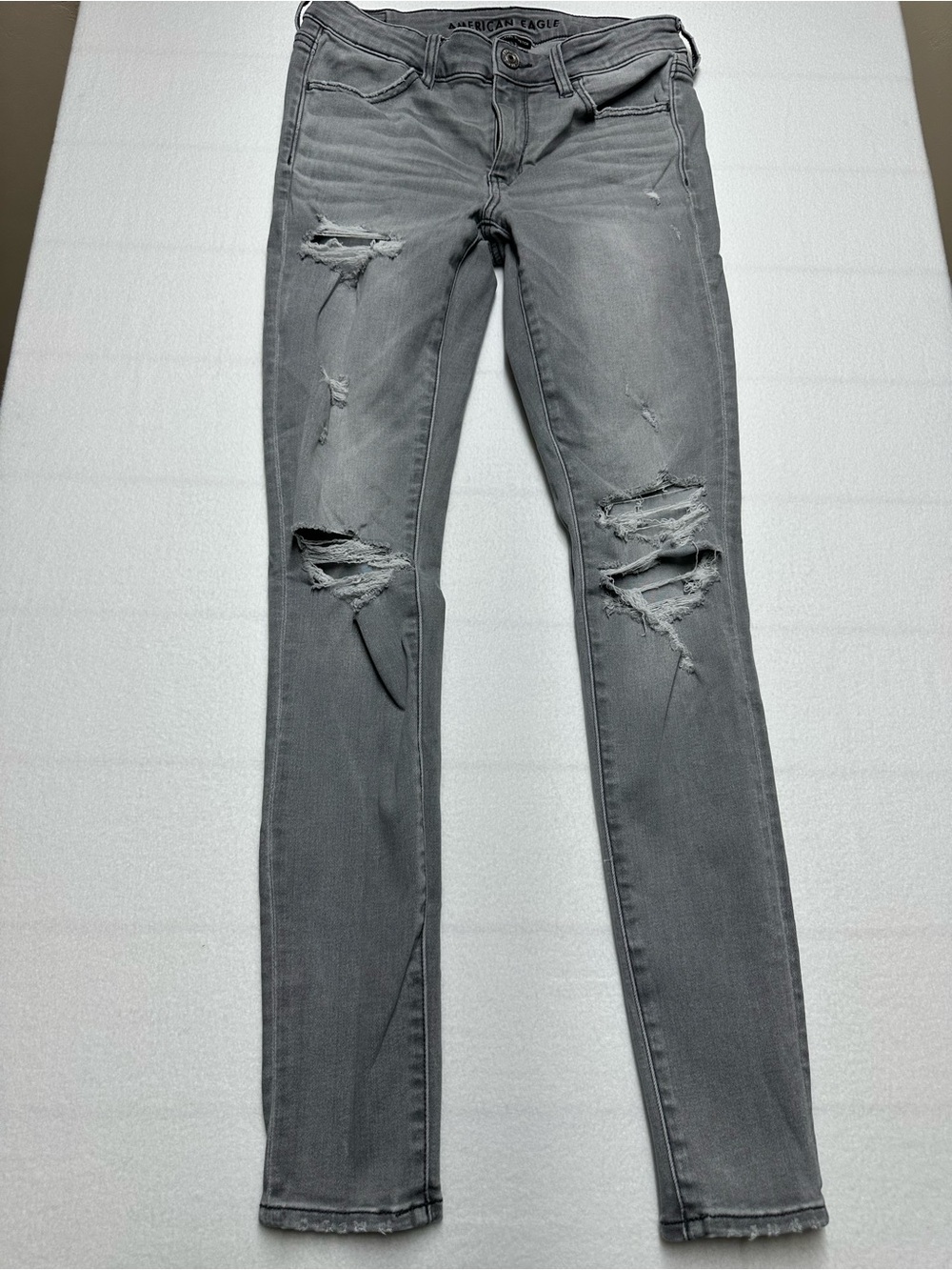 American Eagle Women's Size 6L High Rise Gray Skinny Jeans | 30" Inseam